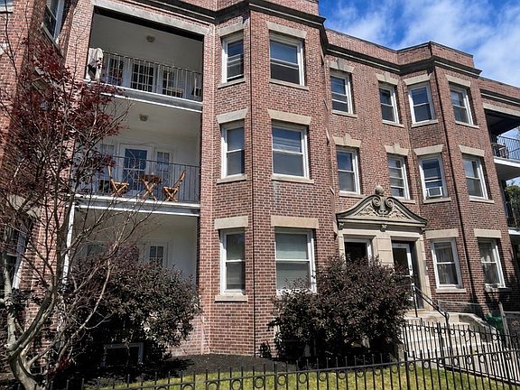 2nd image of 213 Chestnut Hill Ave