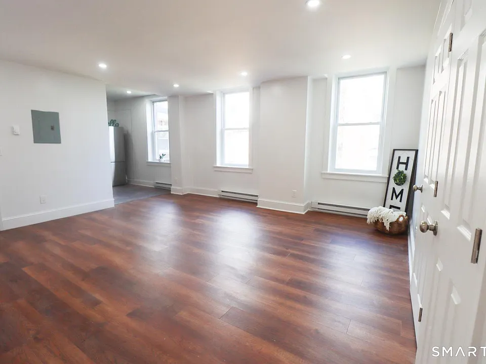 156 Garfield Ave