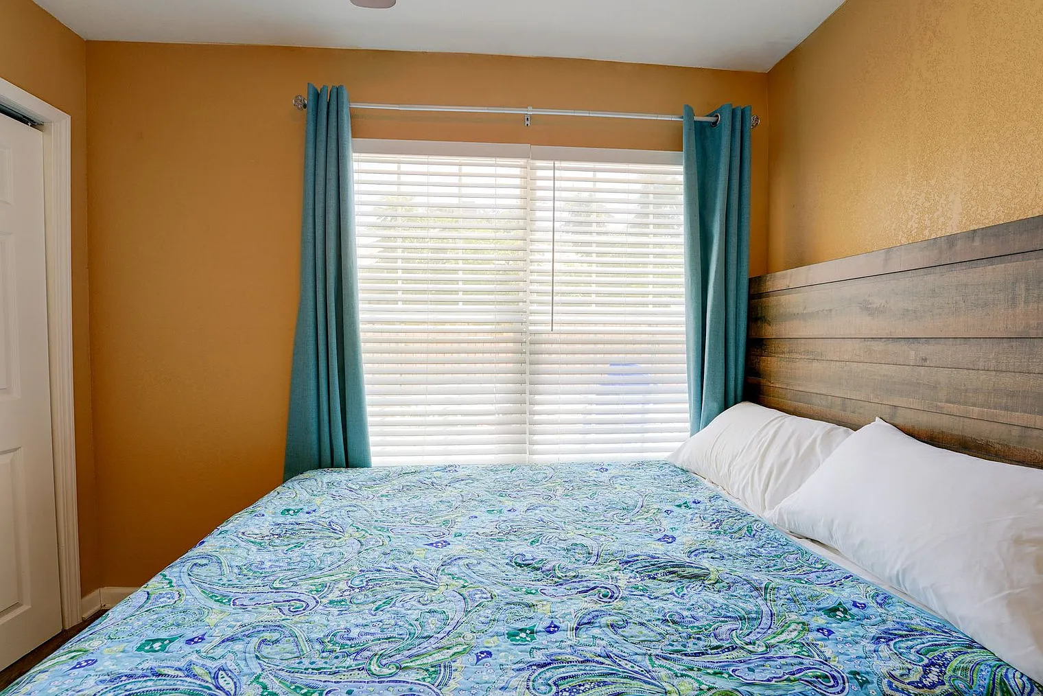 2 bed, 1.0 bath, 742 sqft, $1,783 — Photo 4