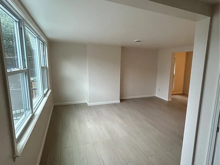 286 Normal Ave #UPPER — Photo 7