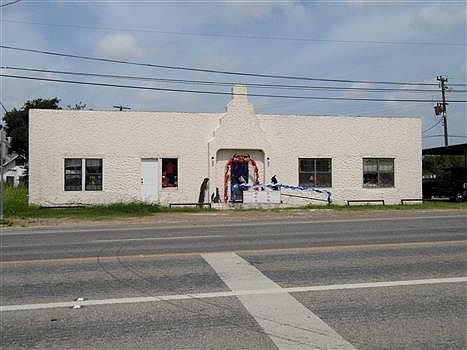 4th image of 205 S Smith Ave