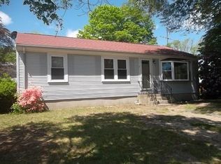 3 Longmeadow Dr, Wareham, MA 02571