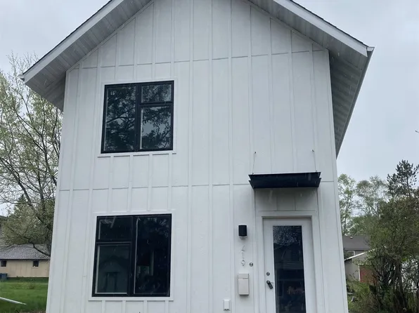 419 10th Ave, Two Harbors, MN 55616