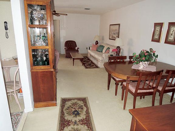 4th image of 1223 S Lakes End Dr APT A2
