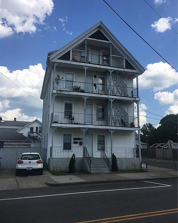 2nd image of 311 Mendon Ave