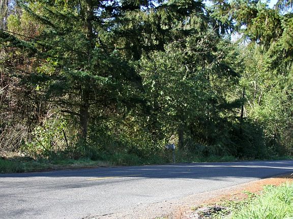 4th image of 121st St E
