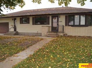 1832 E 19th St, Fremont, NE 68025