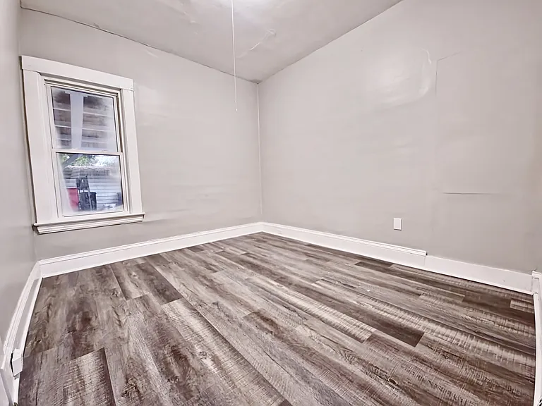 4321 Storer Ave #1 — Photo 6
