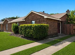 506 W Warrior Trl, Grand Prairie, TX 75052