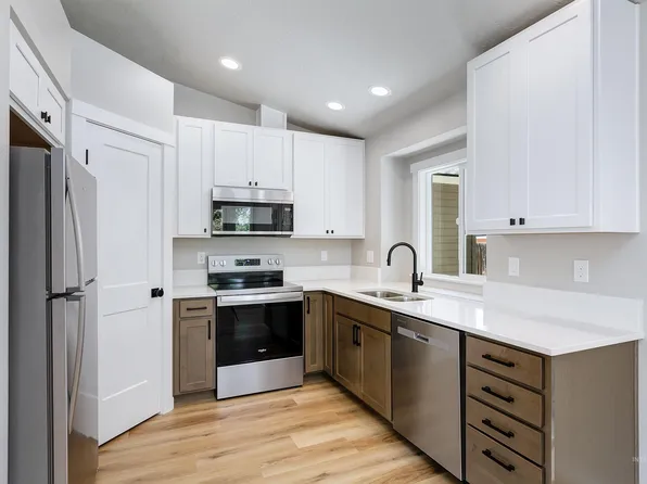 712 Teton Dr, Nampa, ID 83686