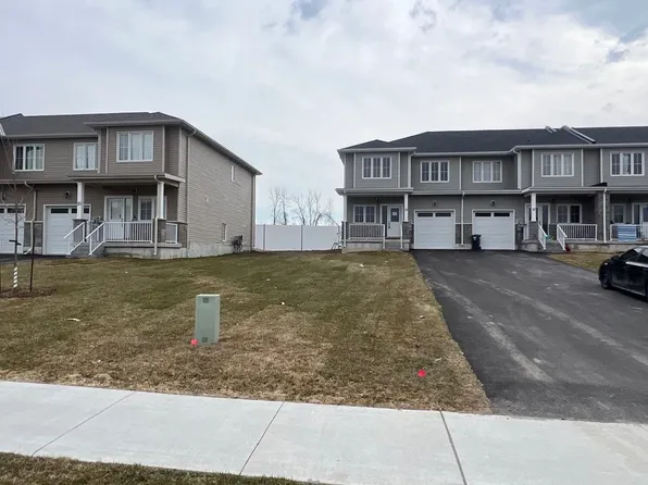 18 Lincoln Dr, Belleville, ON K8N 0T8