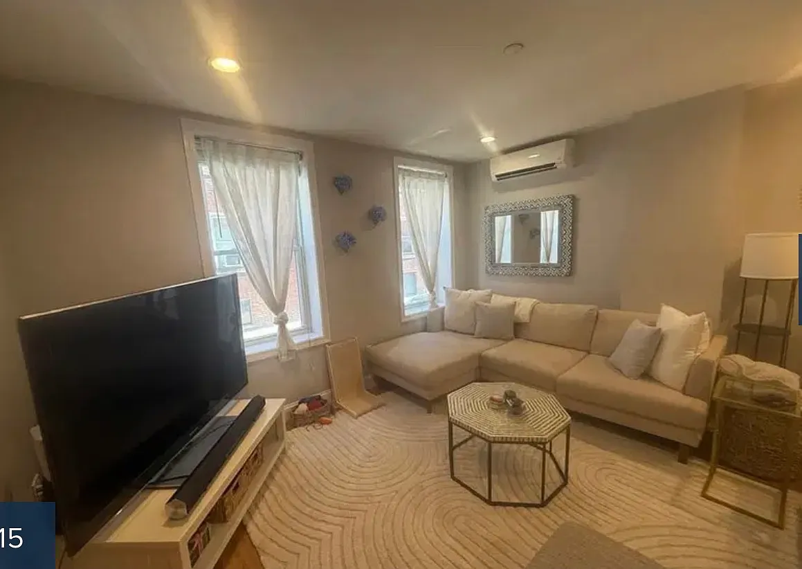 3 bed, 9999 sqft, $4,500 — Photo 2