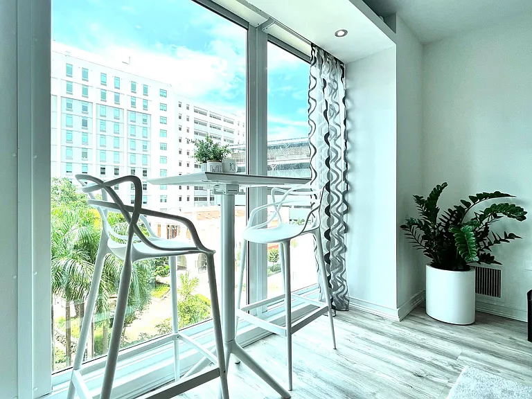 1511 Ponce De Leon Ave — Photo 5
