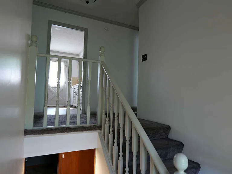 5016 Rosehill Dr — Photo 9