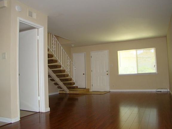 3rd image of 19450 Richwood Ct