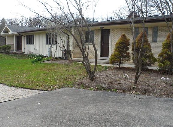 3rd image of 21407 W Linden Ln