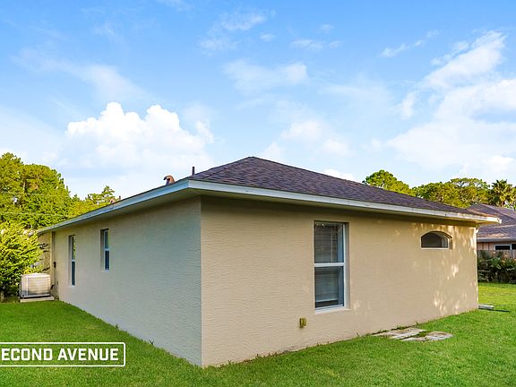 4th image of 12 Woodward Ln