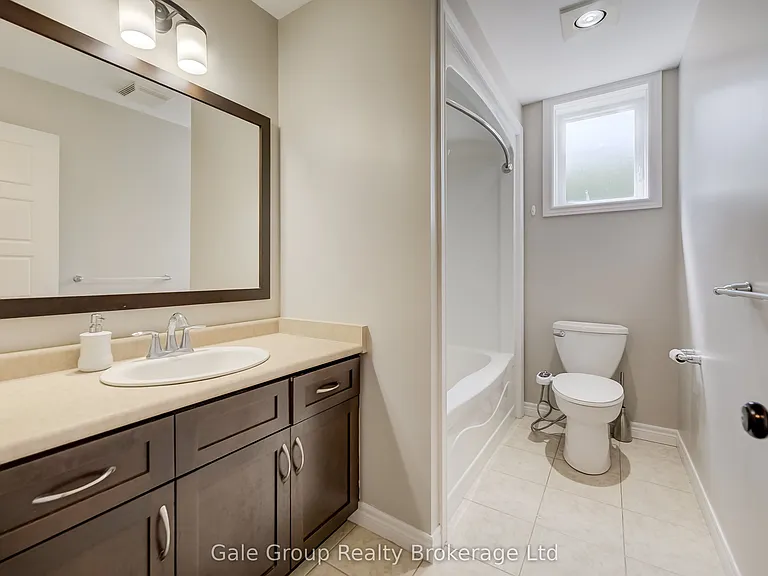 151 Norwich Ave — Photo 9