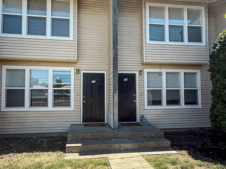 Tahoma Park Apartments — Photo 3