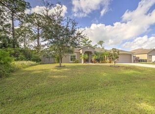 414 Calamondin Ave NW, Palm Bay, FL 32907