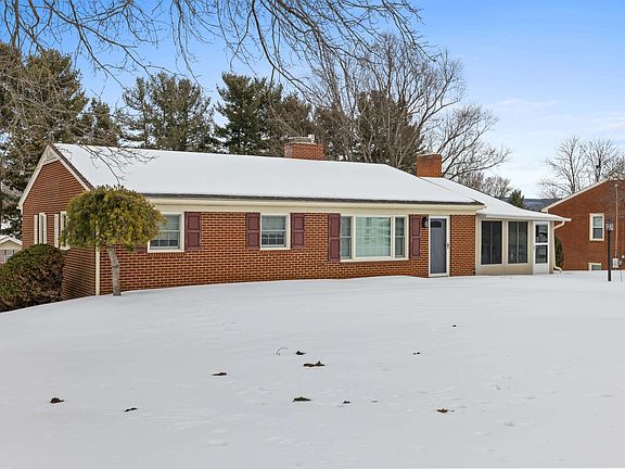 2nd image of 1034 Ladd Rd