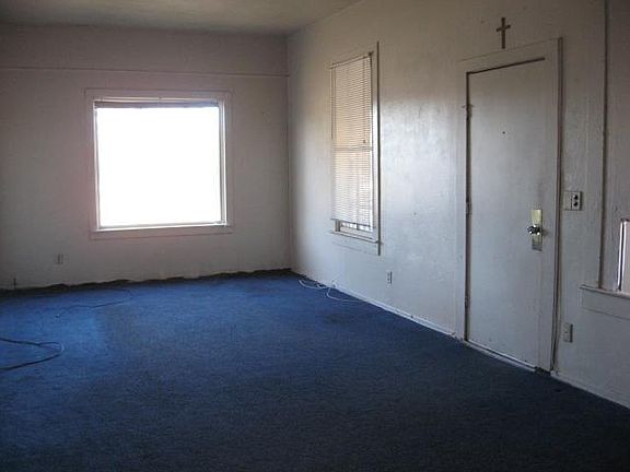 4th image of 6069 Tyler Ave