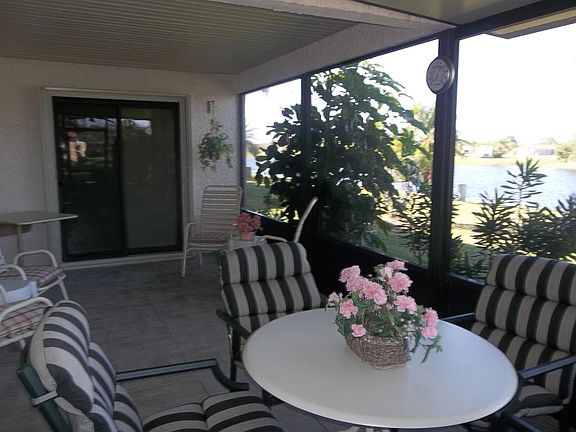 2nd image of 2384 SE Brekenridge Cir