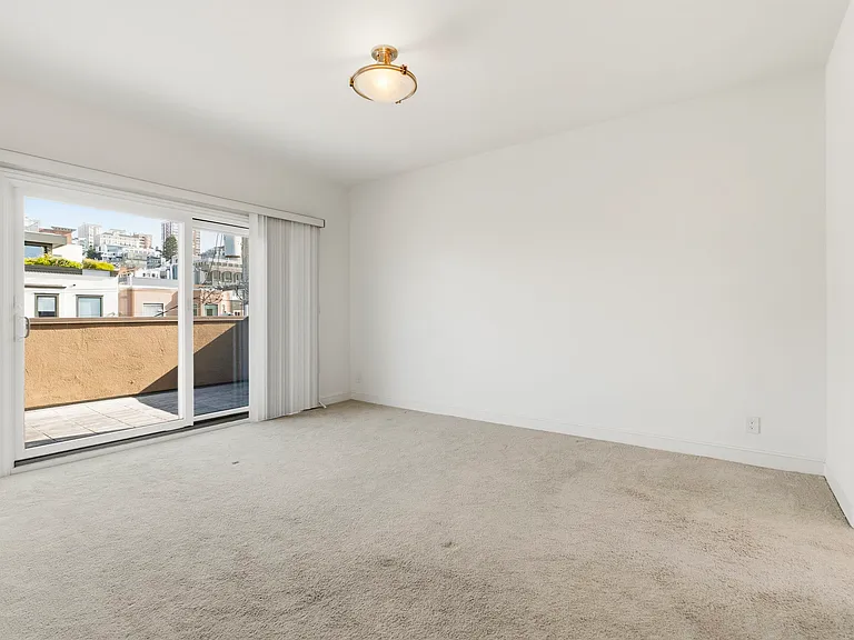 1924 Filbert St #2 — Photo 20