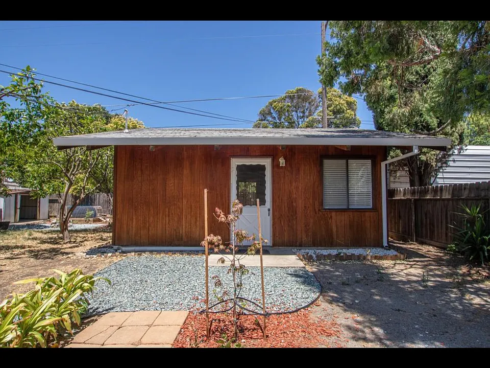 1725 W Mendocino Ave #1/2