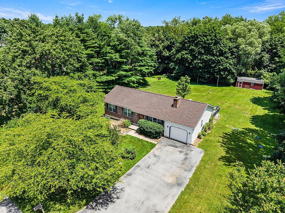 1st image of 102 Montgomery Dr