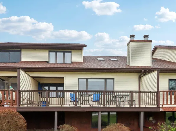 N6963 Rock Lake ROAD #17, Lake Mills, WI 53551