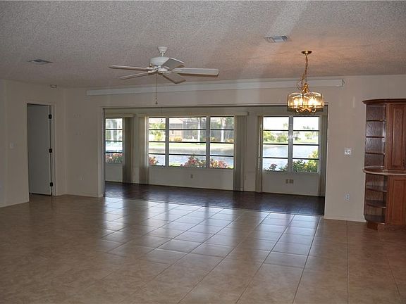 5th image of 370 Portofino Dr