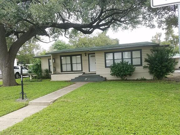 3rd image of 349 Sutton Dr