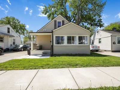 71 W Dallas Ave, Madison Heights, MI, 48071