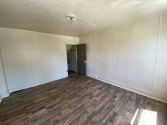 2nd image of 231 Franklin Way