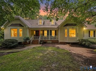 411 Hickory Dr, Manakin Sabot, VA 23103