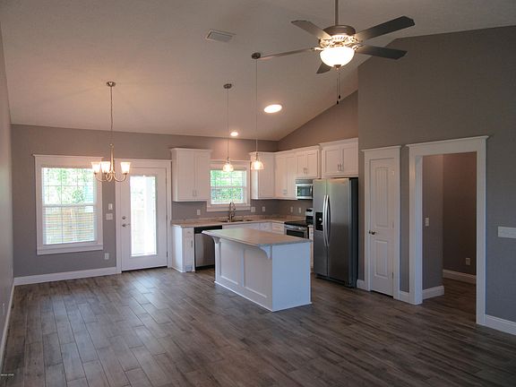 3rd image of 5304 Alexander Ln