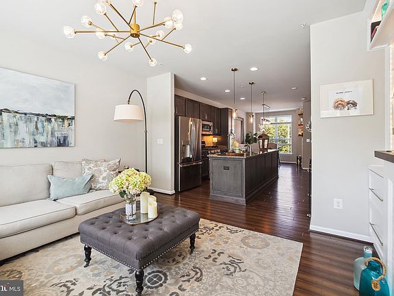 4th image of 135 Lejeune Way