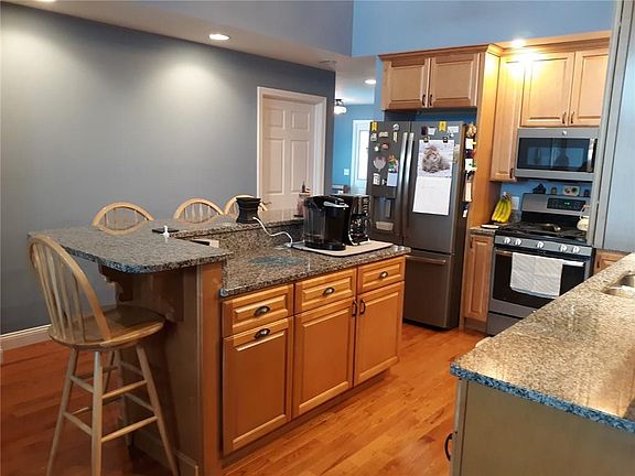 3rd image of 125 Bella Vista Cir