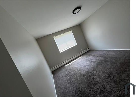 3rd image of 710 Chalfonte Pl