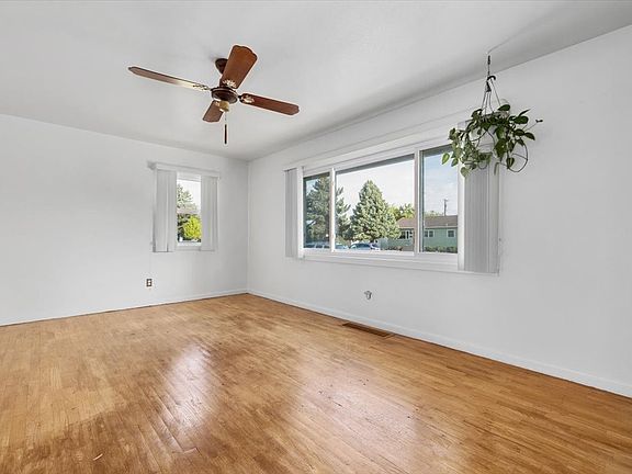 4th image of 1804 Clark Ave