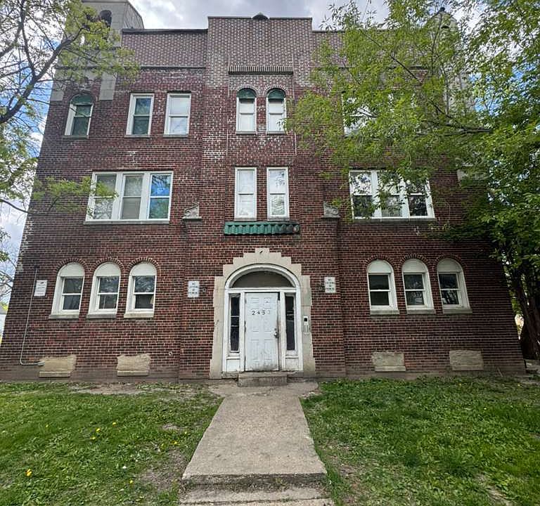 1st image of 2453 N 17th St