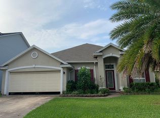 9188 Prosperity Lake Dr, Jacksonville, FL 32244