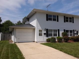 1080 N Highland Ave, Aurora, IL 60506