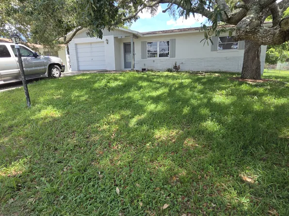 18 Pennsylvania St, Beverly Hills, FL 34465