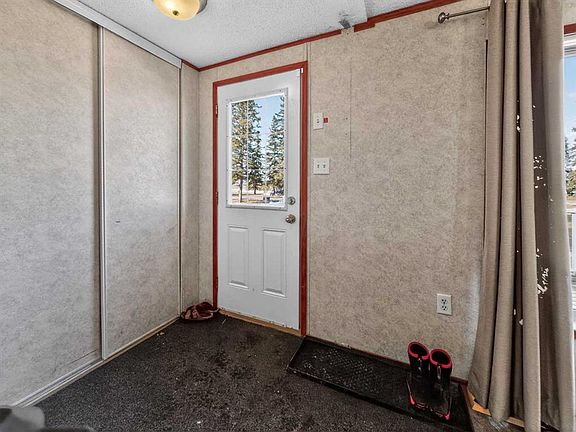 3rd image of 109567 E Range Road 130