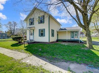 24317 W 2nd St, Grand Rapids, OH 43522