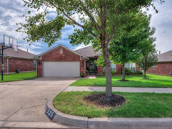 2nd image of 525 Woodsong Dr