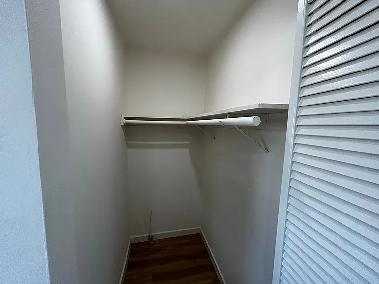 6651 Winnetka Ave — Photo 8