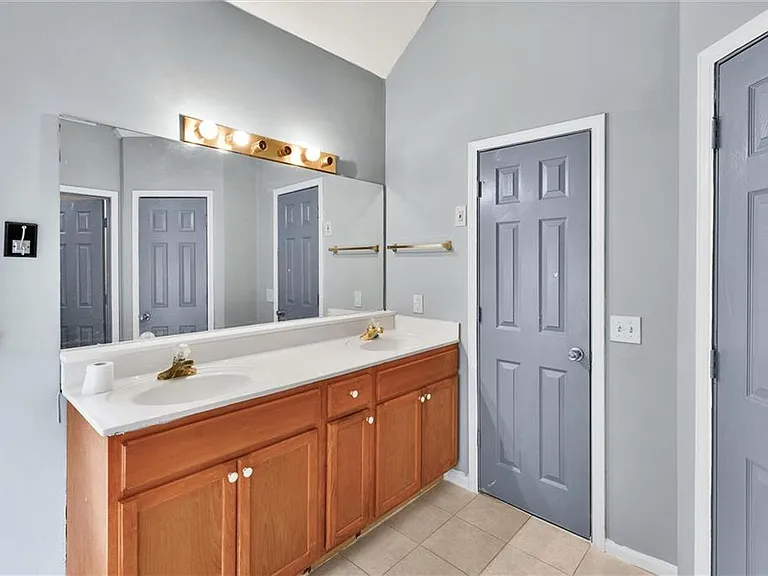 514 Rams Ct — Photo 52